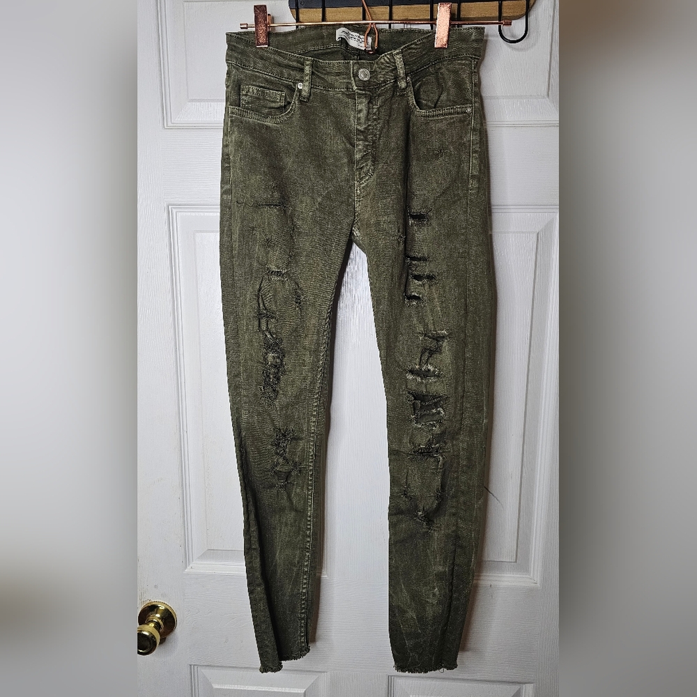 Zara Woman Premium Denim Distressed Raw Hem Olive Skinny Jeans Size 4